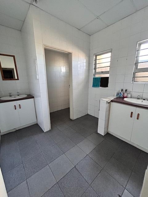 To Let commercial Property for Rent in Deal Party Eastern Cape